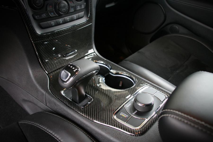  Jeep Grand Cherokee SRT8 by Carbon Motors 2015 года  (фото 10 из 17)
